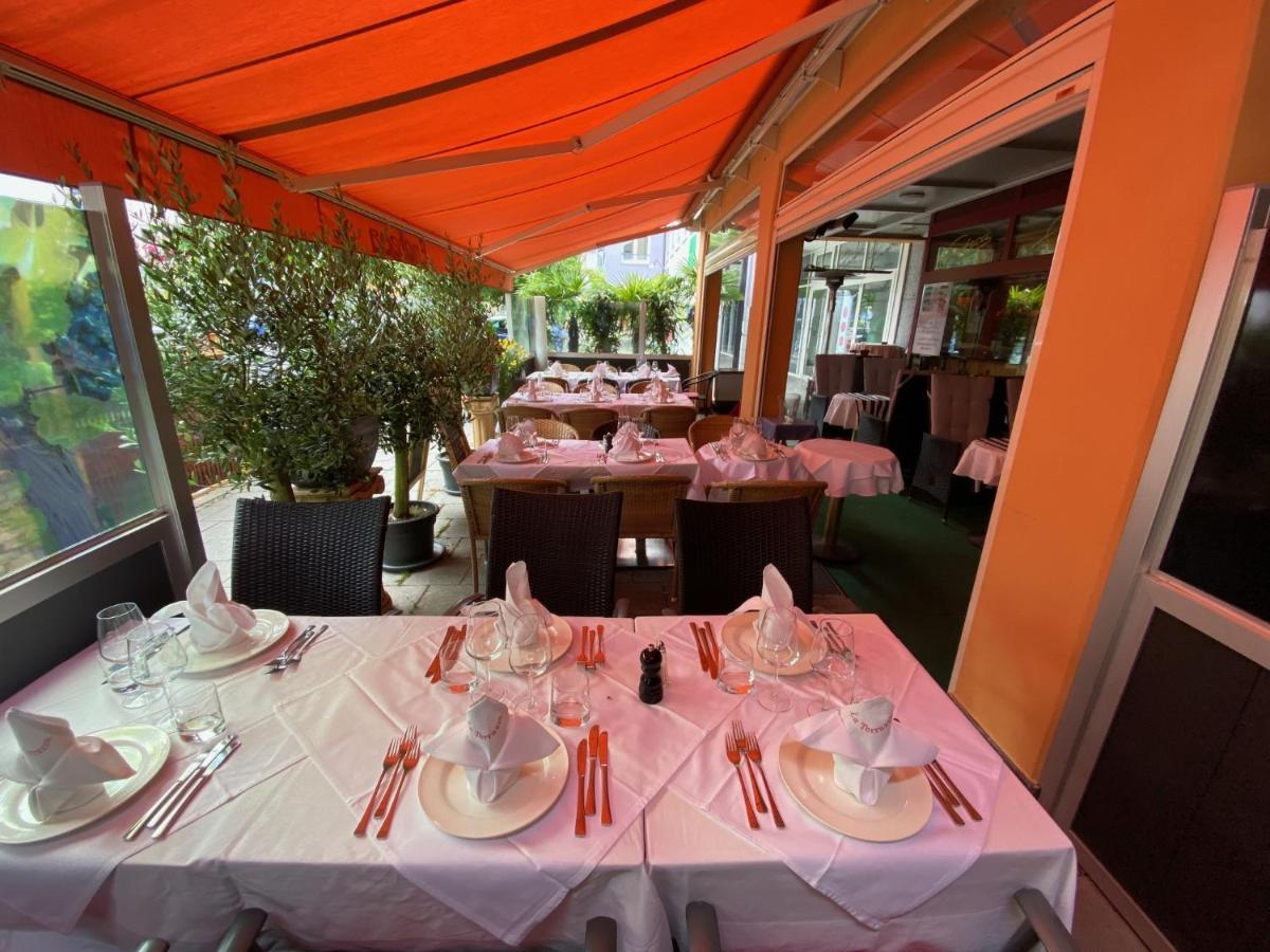 Hotel Ristorante La Terrazza Planegg Exterior photo